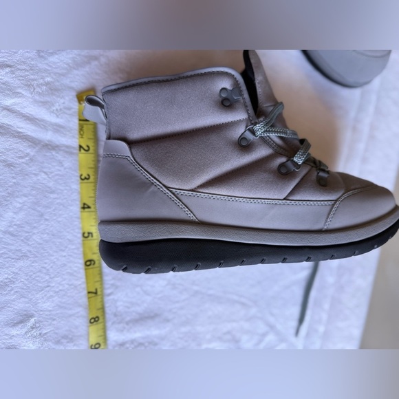 Cloudsteppers by Clarks Cabrini Cove Dark Grey boots winter comfy Women’s 9 W - Picture 16 of 16